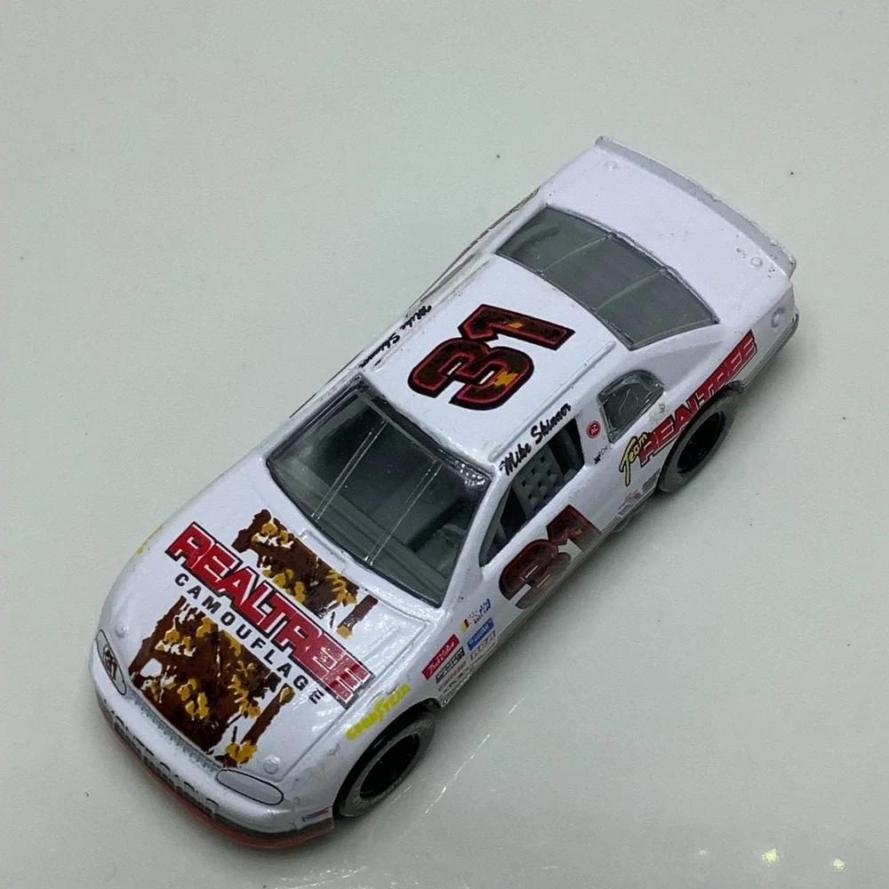 1996 Racing Champions NASCAR Winston Cup 1:64 Mike Skinner #31 Realtree‎ - LOOSE